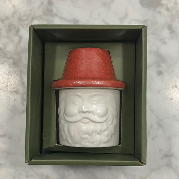 Paddywax Crate & Barrel Santa soy wax Candle with Red Hat match holder 4oz NWT - Picture 12 of 12